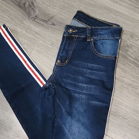 GUC The Style Between Us Skinny Jeans - Picture 3 of 7